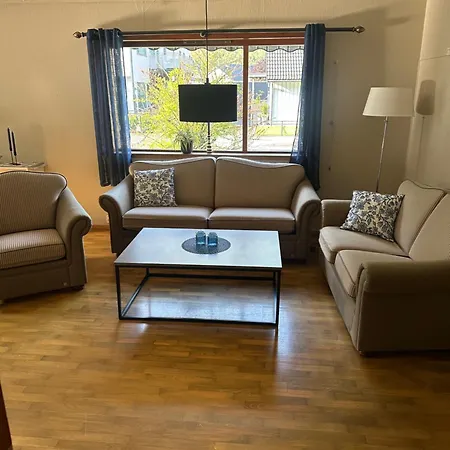 Holiday home Nostalgisk Eldre Hus Sentralt I *