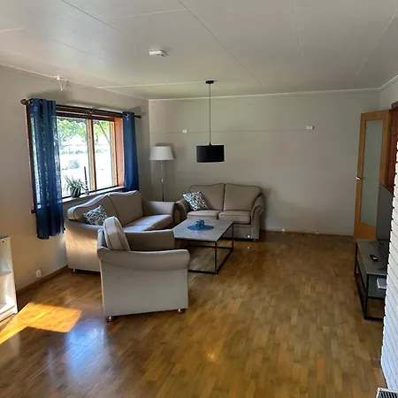 Holiday home Nostalgisk Eldre Hus Sentralt I Ovre Ardal