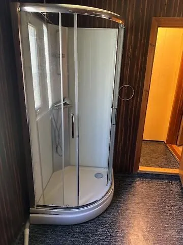 Nostalgisk Eldre Hus Sentralt I Сasa de vacaciones